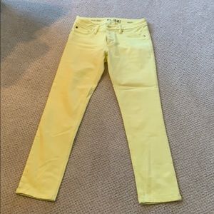 Light yellow DL1961 midrise skinny ankle jean